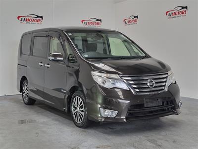 2015 Nissan Serena - Thumbnail