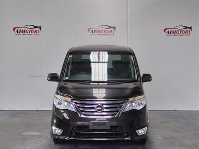 2015 Nissan Serena - Thumbnail