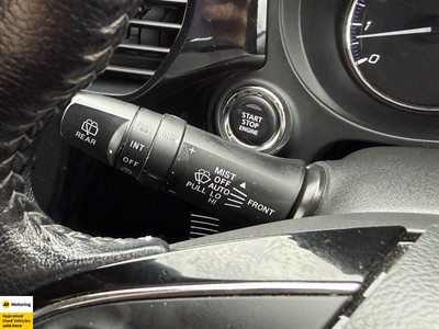 2021 Mitsubishi Outlander - Thumbnail