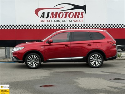 2021 Mitsubishi Outlander - Thumbnail