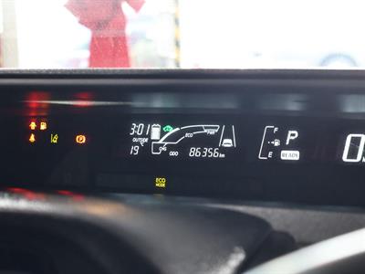 2016 Toyota Aqua - Thumbnail
