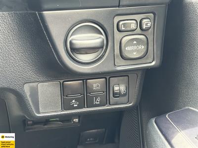 2018 Toyota Corolla - Thumbnail