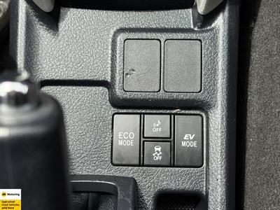 2018 Toyota Corolla - Thumbnail