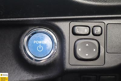2015 Toyota Aqua - Thumbnail