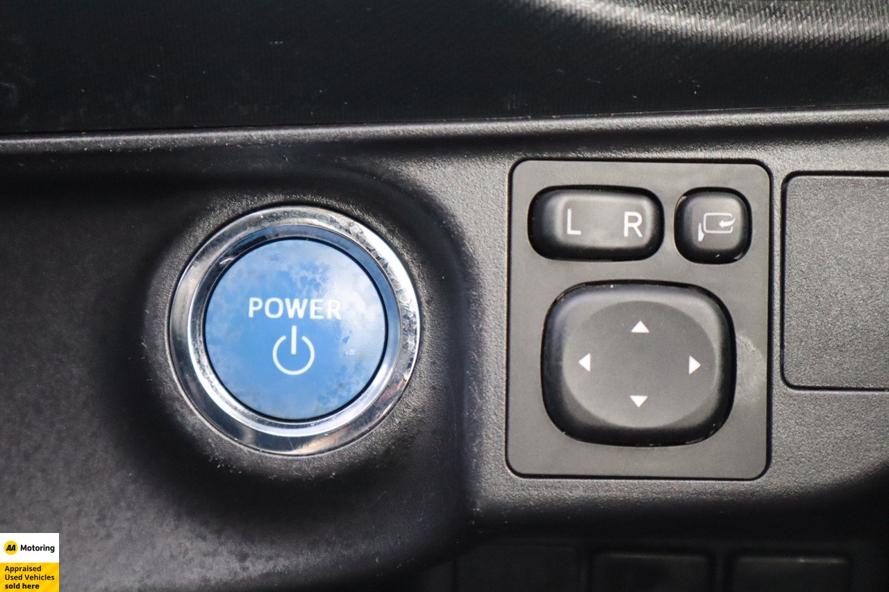 2015 Toyota Aqua