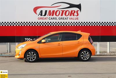 2015 Toyota Aqua - Thumbnail