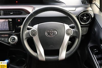 2015 Toyota Aqua - Thumbnail