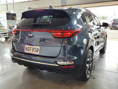 2021 Kia Sportage - Thumbnail