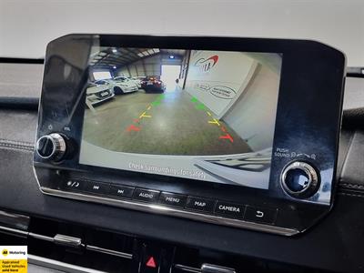 2023 Mitsubishi Outlander - Thumbnail