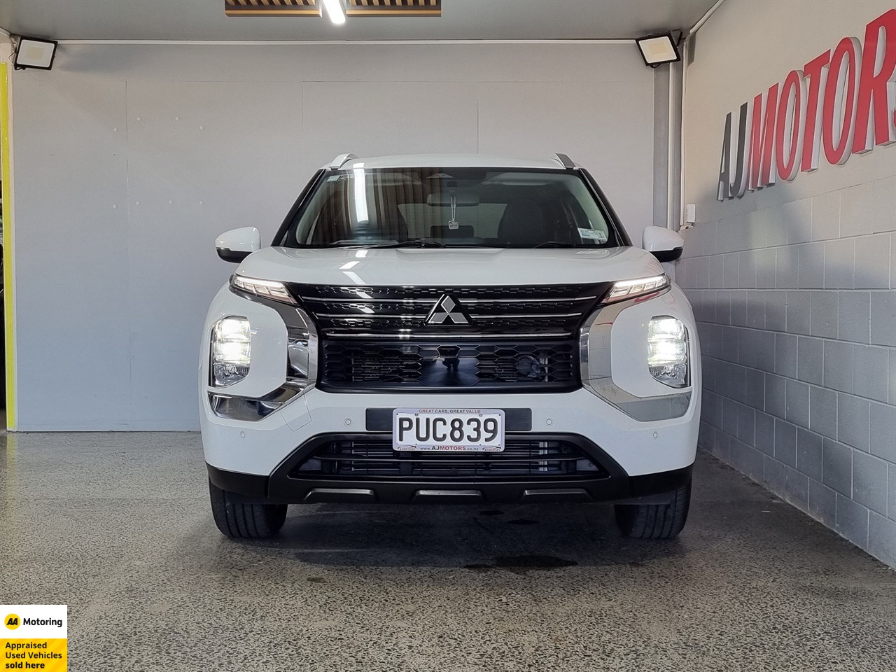 2023 Mitsubishi Outlander