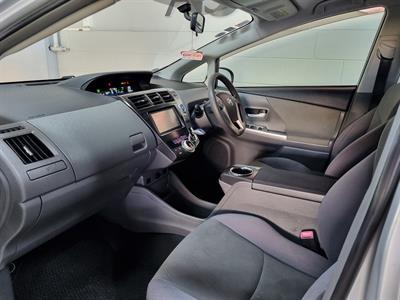 2012 Toyota Prius - Thumbnail