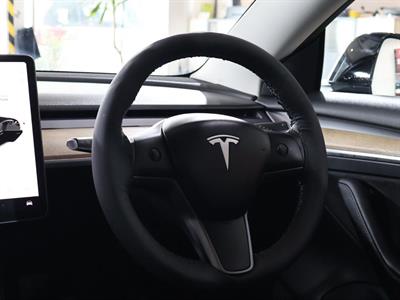 2021 Tesla Model 3 - Thumbnail