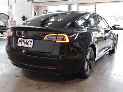 2021 Tesla Model 3 - Thumbnail