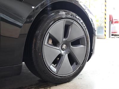 2021 Tesla Model 3 - Thumbnail
