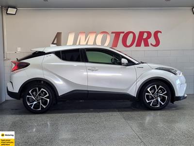 2017 Toyota C-HR - Thumbnail