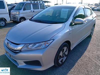 2016 Honda Grace - Thumbnail