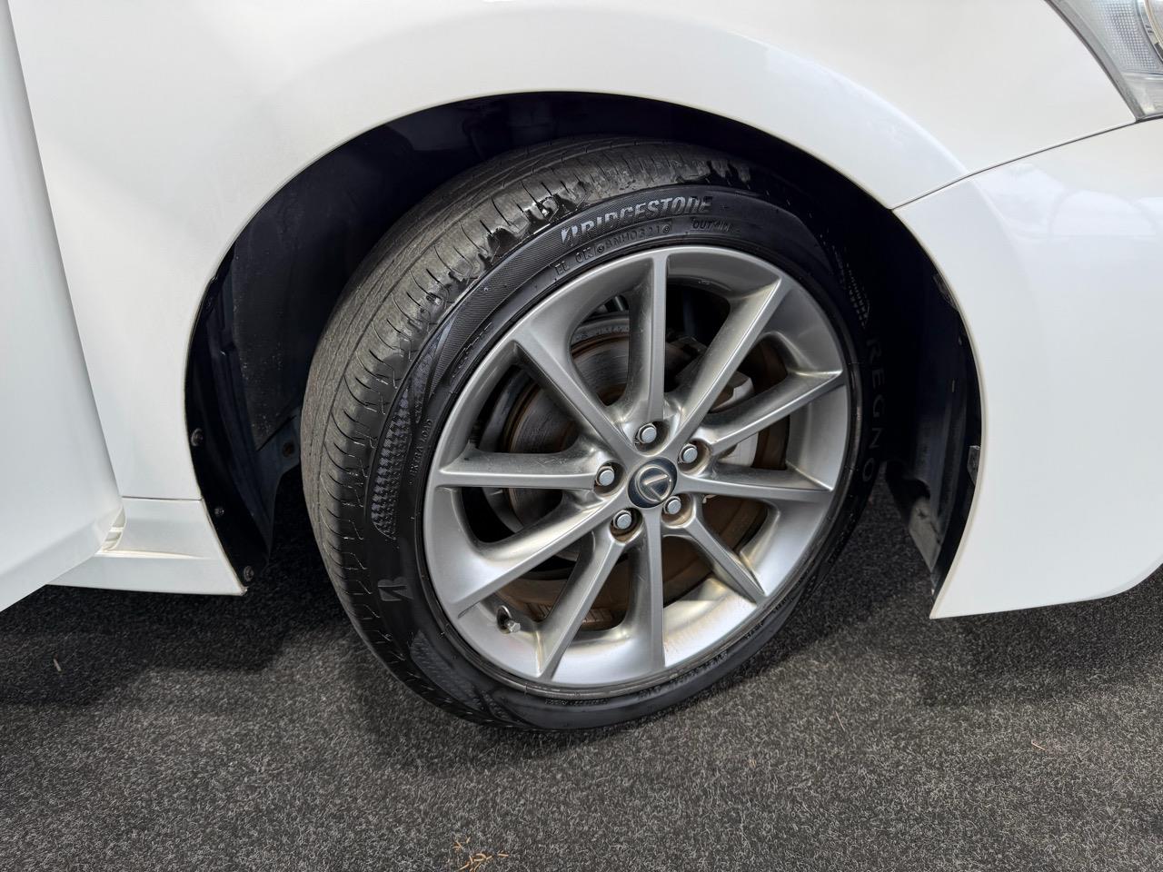 2013 Lexus CT 200h