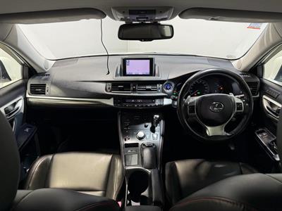 2013 Lexus CT 200h - Thumbnail