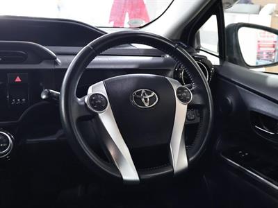 2015 Toyota Aqua - Thumbnail