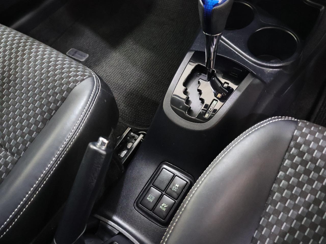 2015 Toyota Aqua