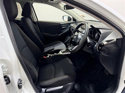 2016 Mazda Demio - Thumbnail