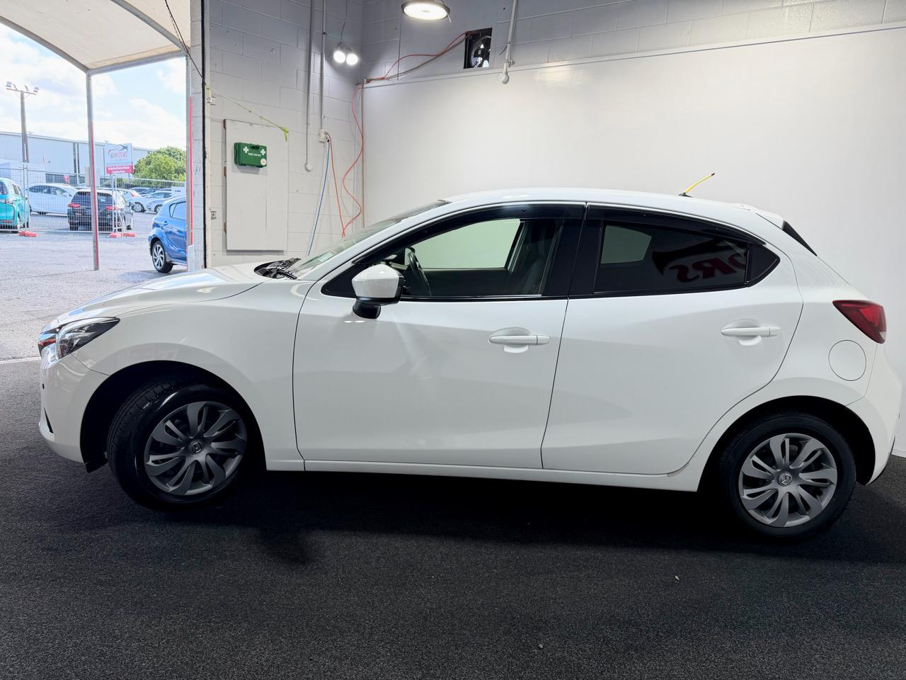 2016 Mazda Demio