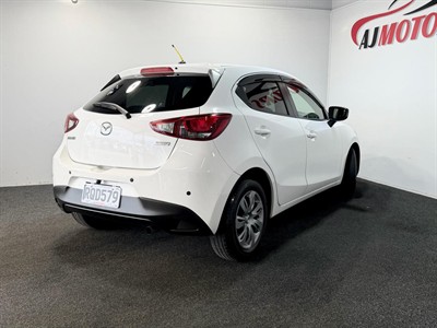 2016 Mazda Demio - Thumbnail