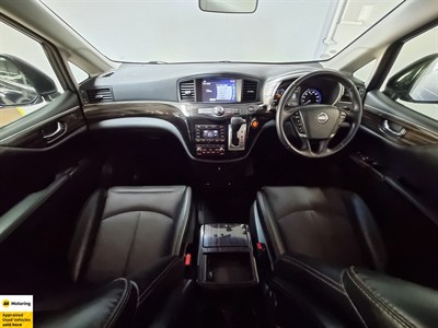 2018 Nissan Elgrand - Thumbnail