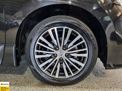 2018 Nissan Elgrand - Thumbnail