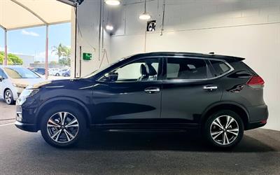 2020 Nissan X-Trail - Thumbnail