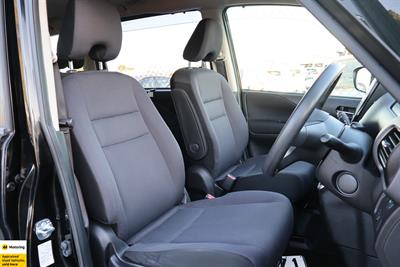 2016 Nissan Serena - Thumbnail