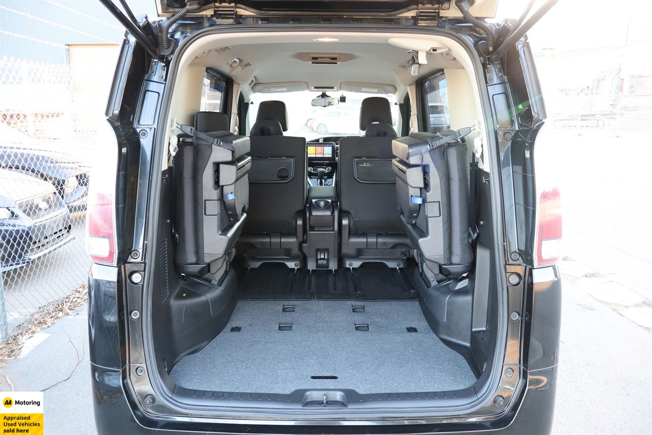 2016 Nissan Serena