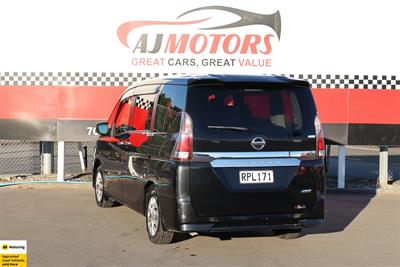 2016 Nissan Serena - Thumbnail