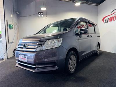 2014 Honda STEPWAGON - Thumbnail