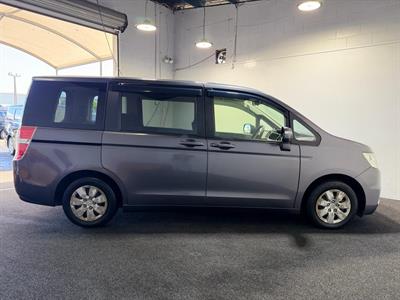 2014 Honda STEPWAGON - Thumbnail