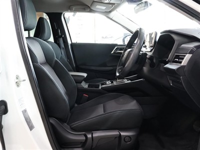 2022 Mitsubishi Outlander - Thumbnail