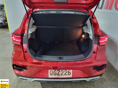 2023 MG ZS - Thumbnail