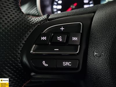 2023 MG ZS - Thumbnail