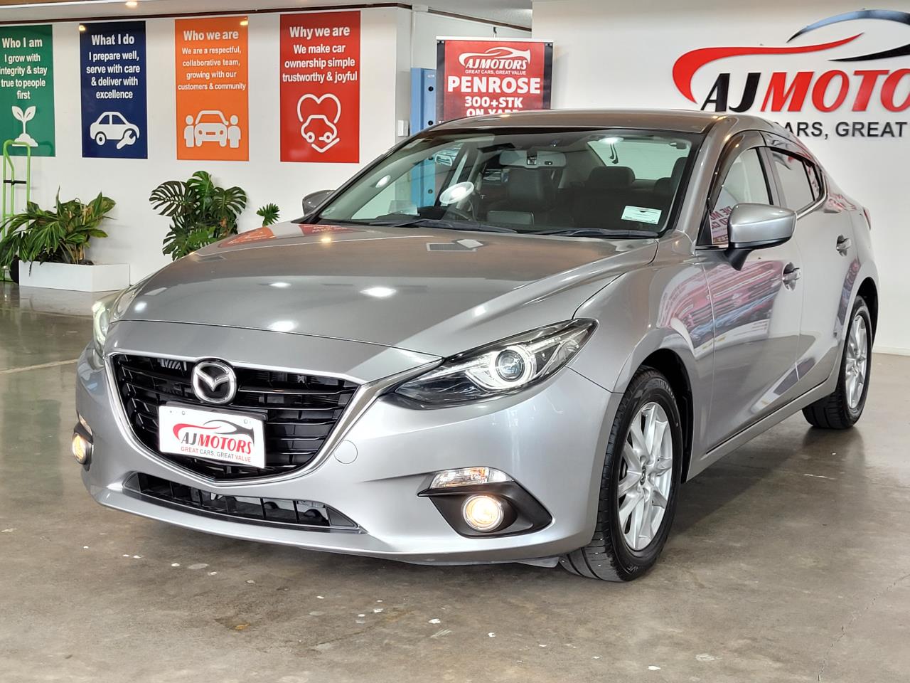 2013 Mazda Axela