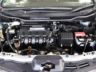 2013 Honda FIT SHUTTLE HYBRID - Thumbnail