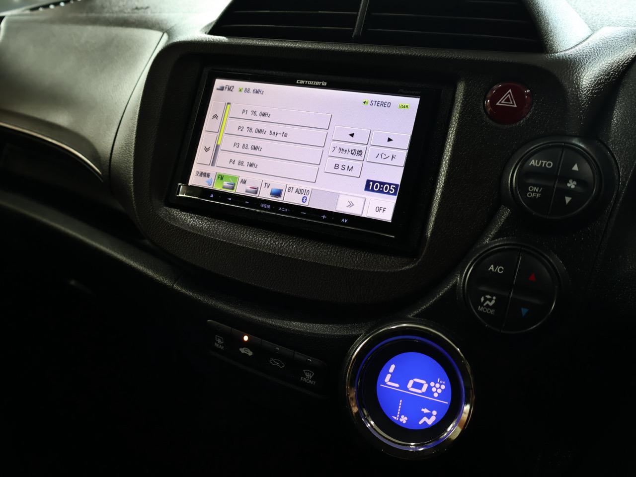 2013 Honda FIT SHUTTLE HYBRID