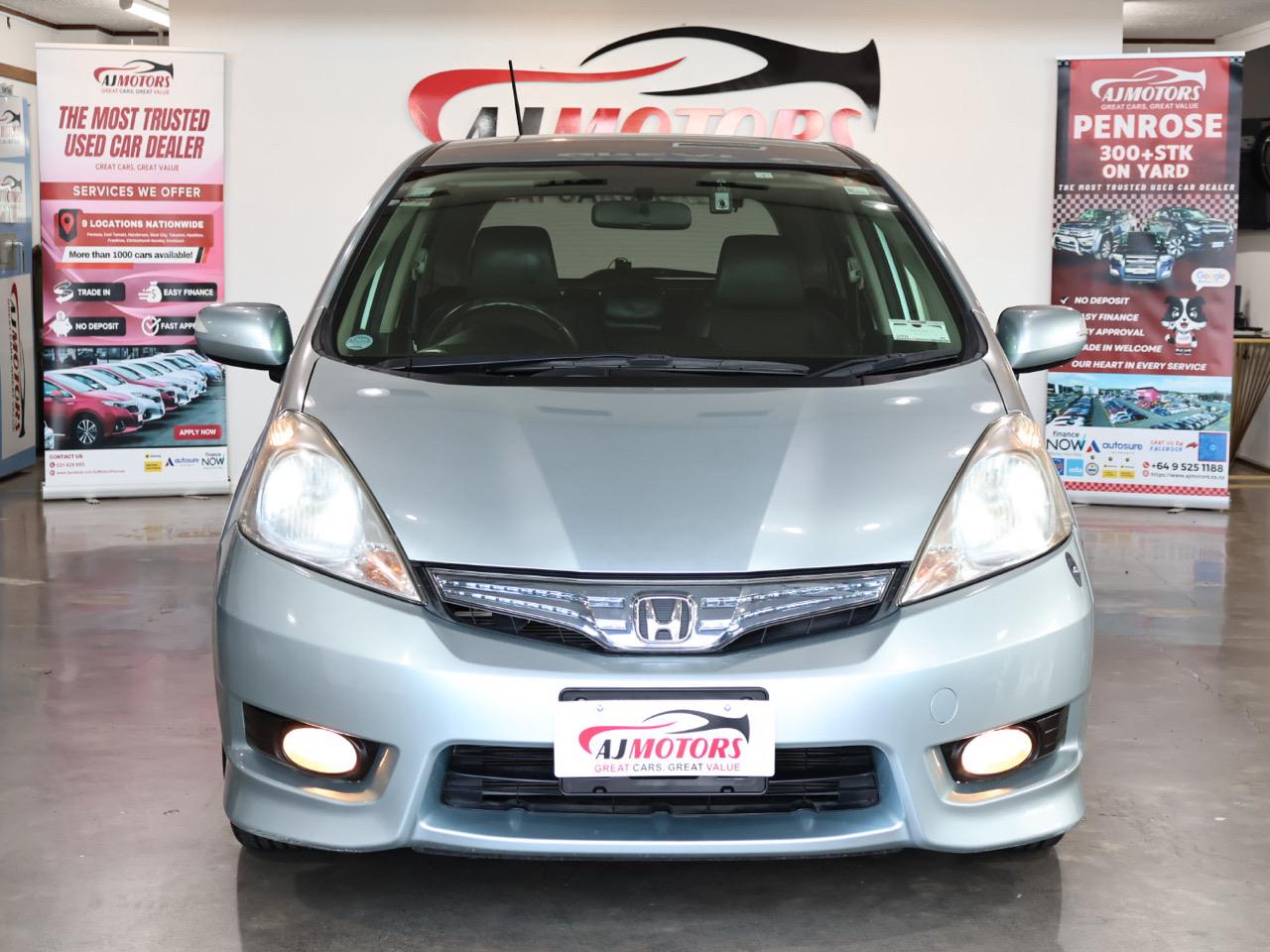 2013 Honda FIT SHUTTLE HYBRID