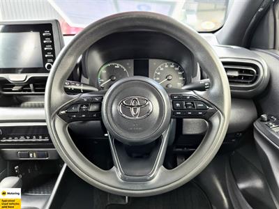 2021 Toyota Yaris - Thumbnail