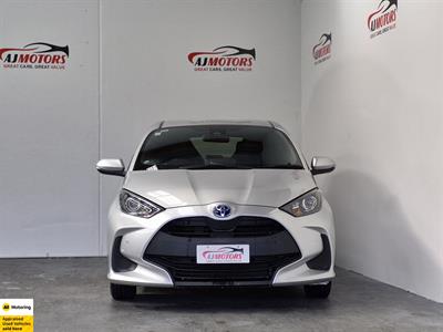 2021 Toyota Yaris - Thumbnail