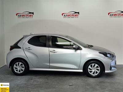 2021 Toyota Yaris - Thumbnail