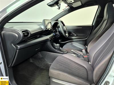 2021 Toyota Yaris - Thumbnail