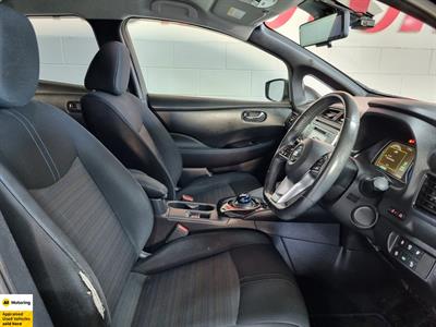2018 Nissan Leaf - Thumbnail