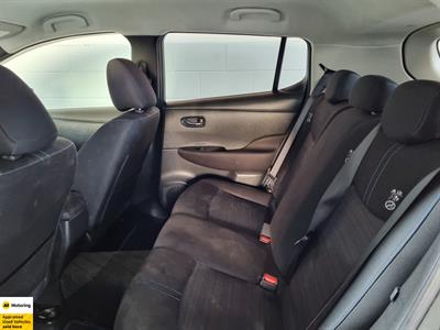 2018 Nissan Leaf - Thumbnail