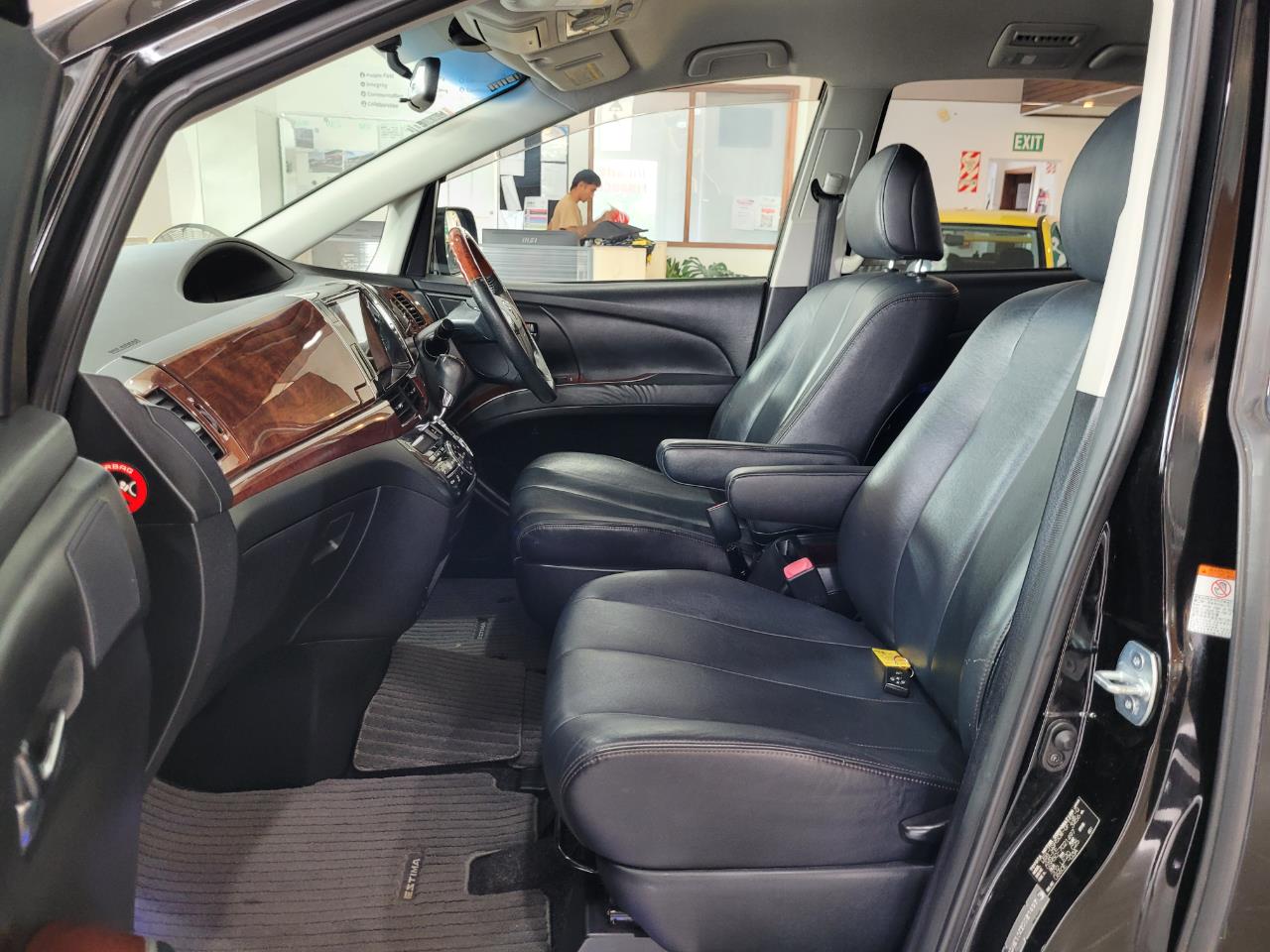 2015 Toyota Estima