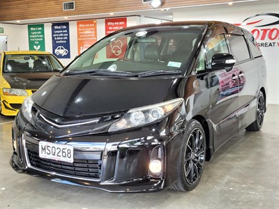 2015 Toyota Estima - Thumbnail